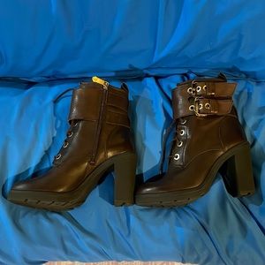 Guess Finlay boots womens size 6 brown
